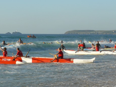Paddle board entourage